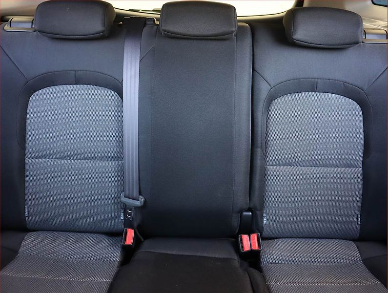 Kia Ceed (2017) 1.4 MPI, Tempomat - fotka 10 z 18