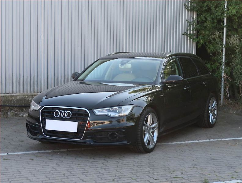 Audi A6 (2012) S line 2.0 TFSI, Automat - fotka 2 z 25