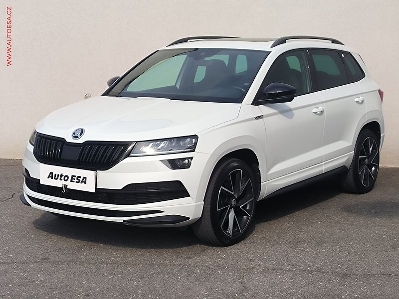 Škoda Karoq (2019) 2.0 TDi 4x4, ČR, SportLine - fotka 3 z 26