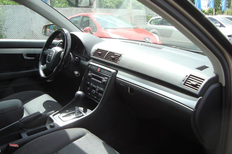 Audi A4 Avant (2006) 2.0 TDi, AUT - fotka 24 z 43