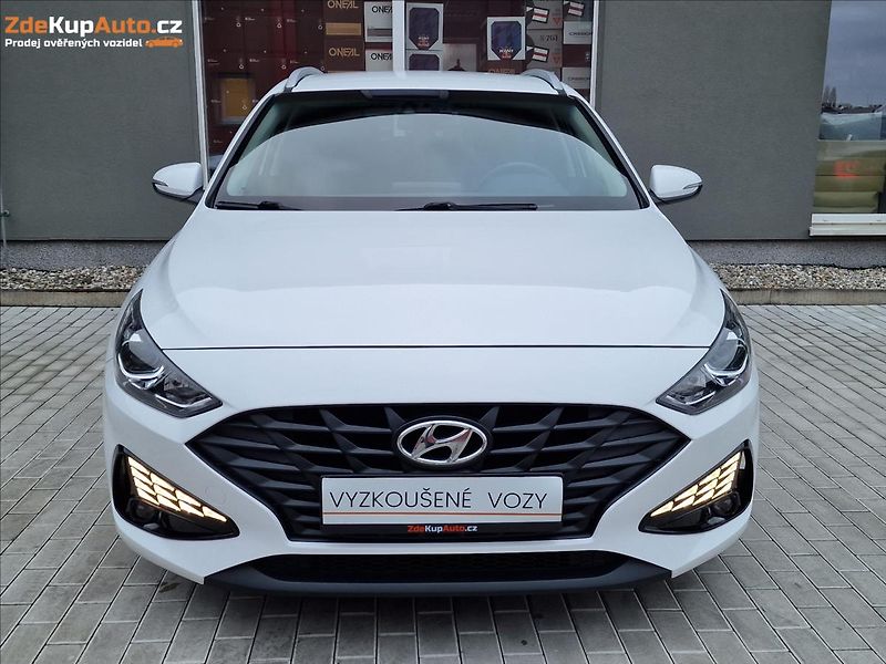 Hyundai i30 1.0 T-Gdi Comfort,ČR,1.Maj - fotka 4 z 47