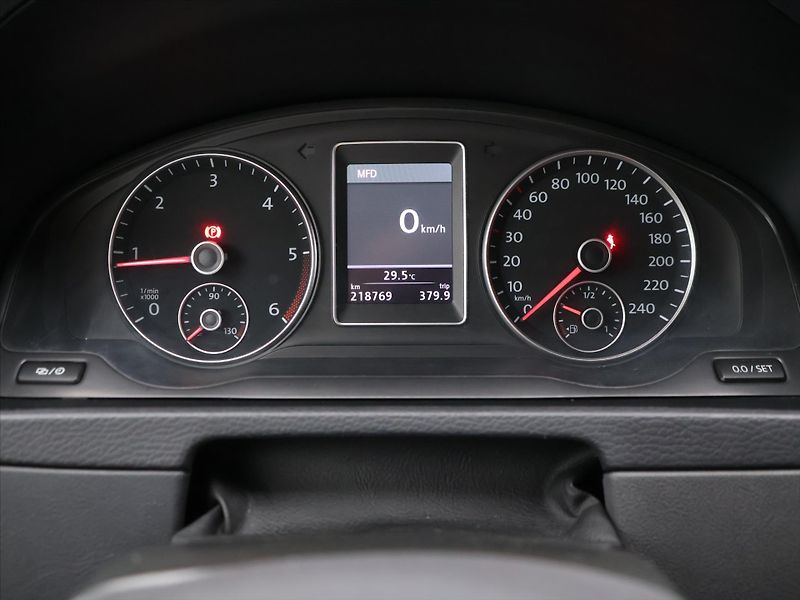 Volkswagen Multivan 2,0 TDI 103kW Highline Tažné - fotka 20 z 34