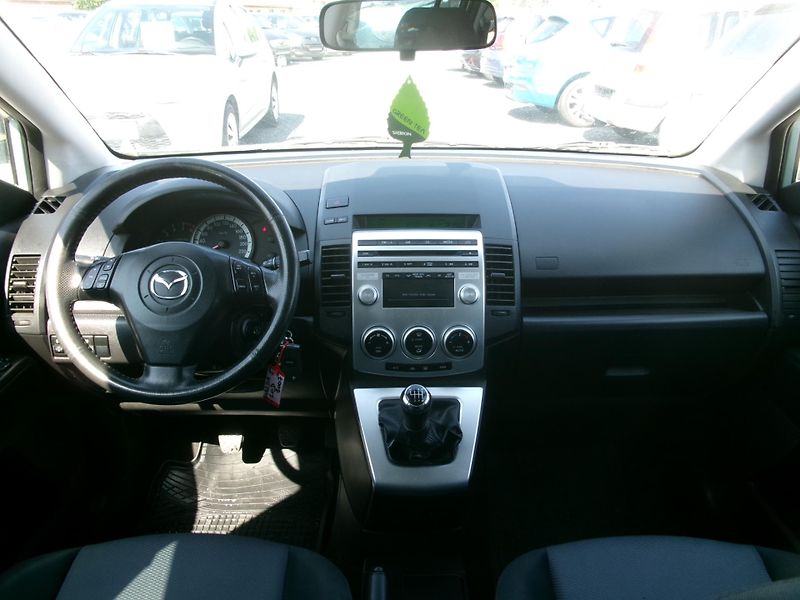 Mazda 5 (2007) 2,0D AC TEMP 7míst - fotka 15 z 28