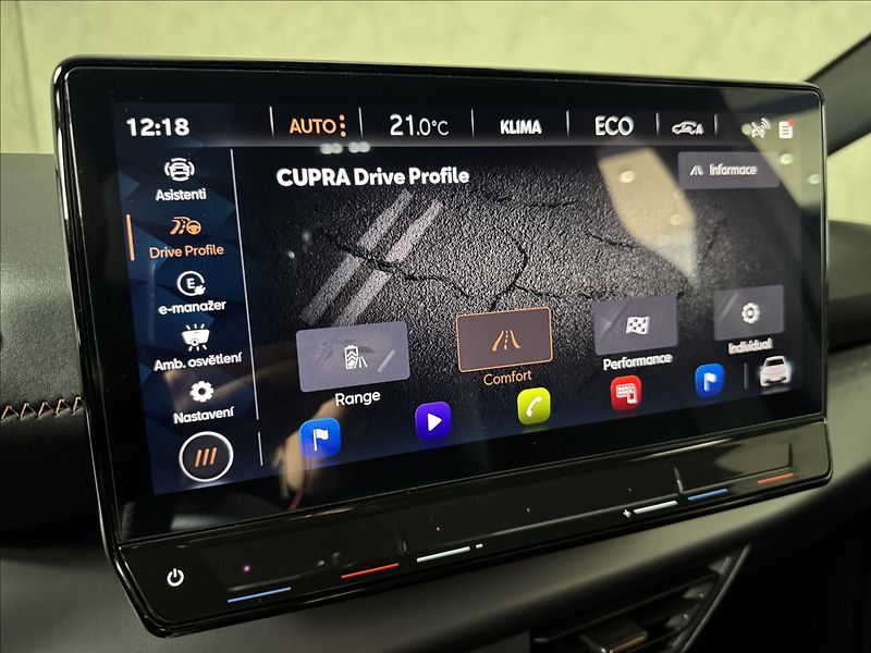 Cupra Born 150kW LED SoH 96,5% PDC - fotka 31 z 48