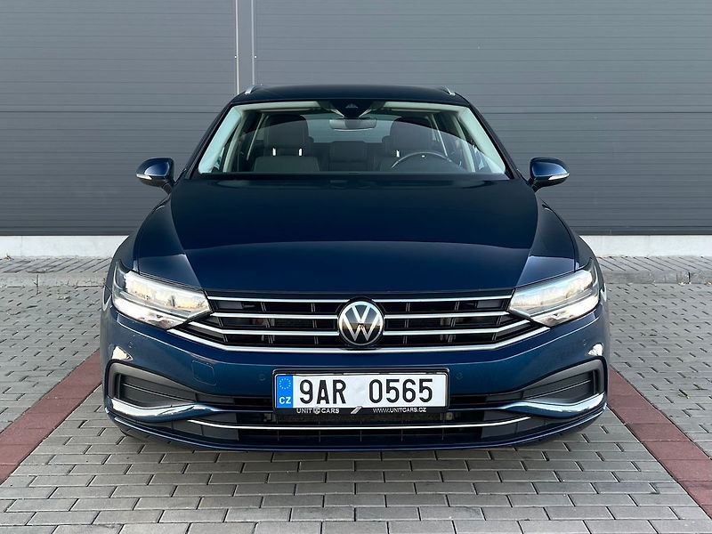 Volkswagen Passat - fotka 2 z 50