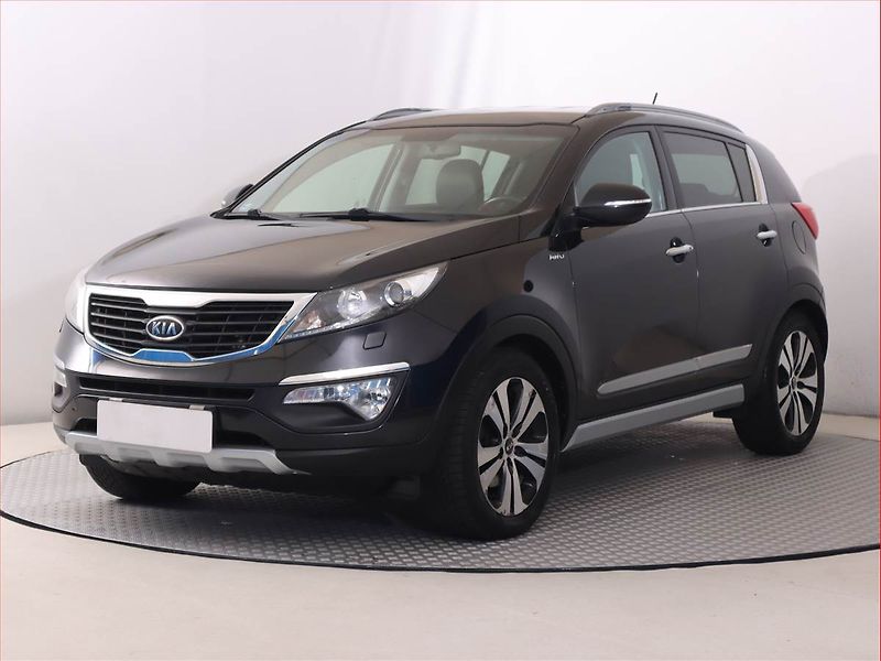 Kia Sportage (2012) 2.0 CRDi, 4X4, Automat, Navi - fotka 2 z 20
