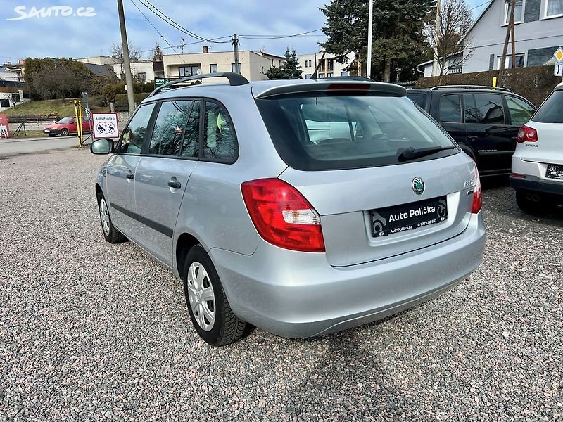 Škoda Fabia (2011) 1.2 TSI 63kW Klima,ServisŠkoda - fotka 7 z 18