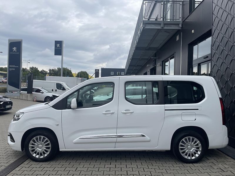 Toyota ProAce City Verso SHUTTLE L2 1.5 D-4D 75 kW - fotka 4 z 18