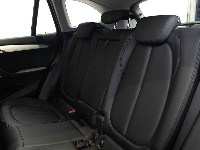 BMW X1 xDrive20i - fotka 22 z 22
