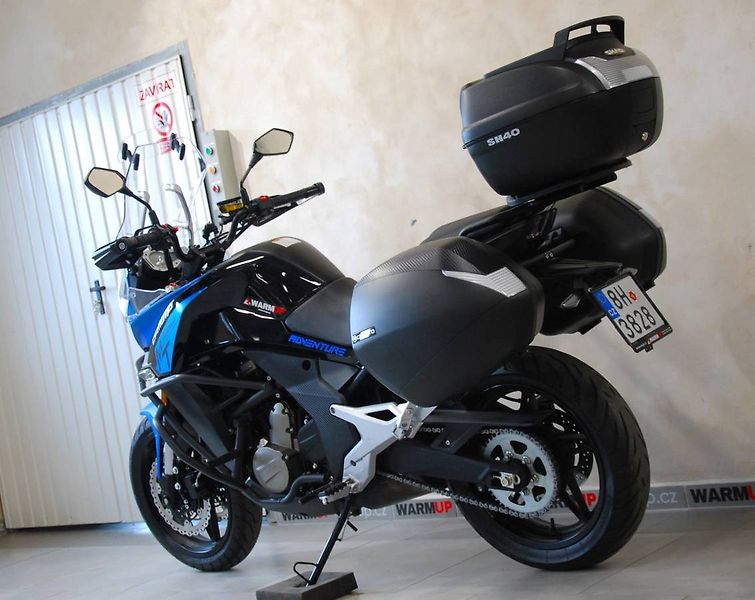CFMOTO 650 MT (2020) 650MT Premium - hezký stav, pů - fotka 14 z 20