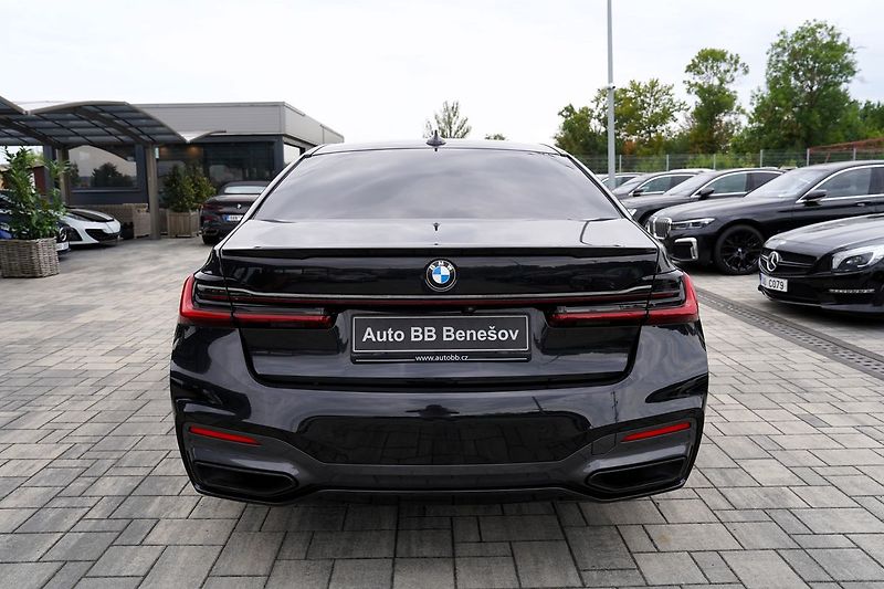 BMW Řada 7 740d xDrive/Laser/M paket/20/Č - fotka 5 z 50