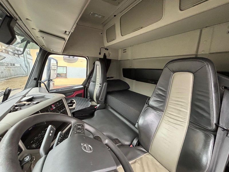 Volvo FM 500 6x2 Carrier Čelo - fotka 9 z 15
