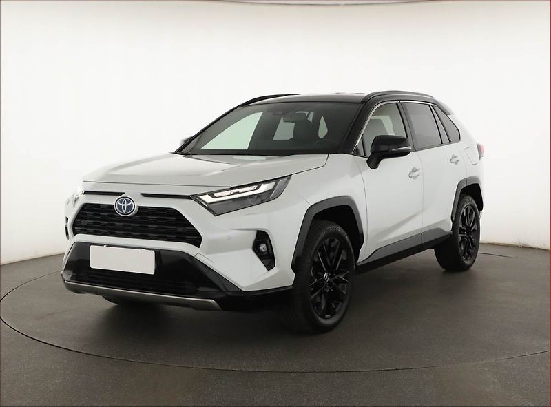 Toyota RAV4 (2023) 2.5 Hybrid - fotka 2 z 20