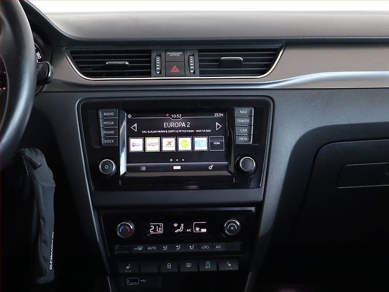 Škoda Rapid (2018) 1.0 TSI, Tempomat - fotka 12 z 21