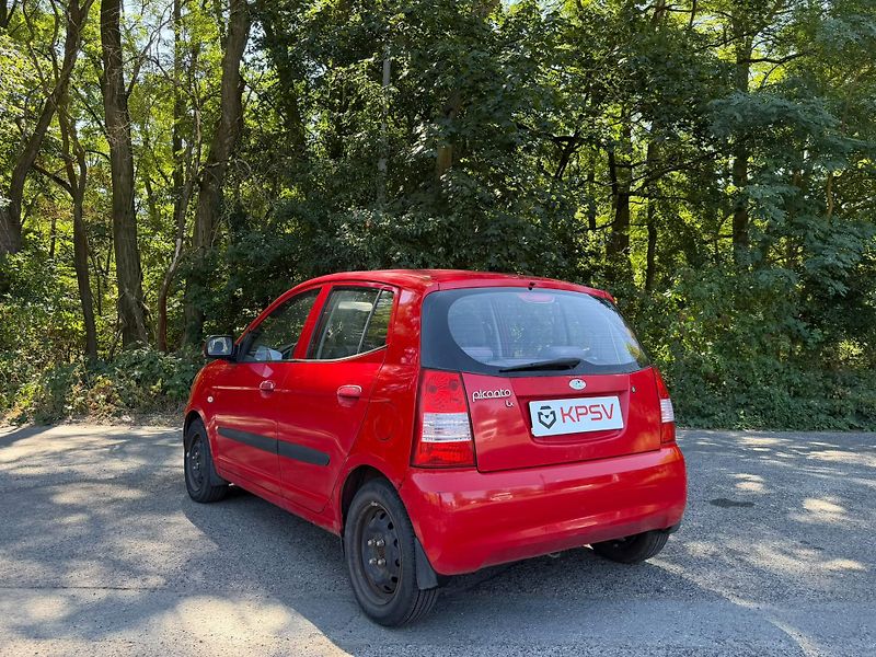 Kia Picanto (2008) 1.0 / 45kW - fotka 7 z 12