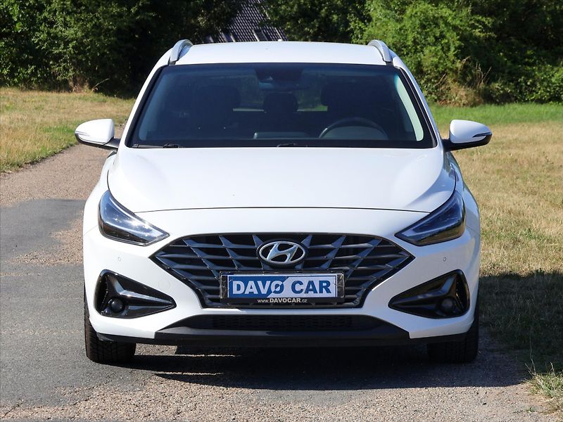 Hyundai i30 1,0 T-GDI 88kW Smart 1.Maj DPH - fotka 2 z 30