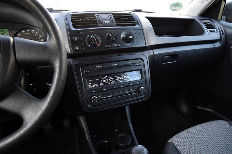 Škoda Fabia 1.4 16V,FACE,KLIMA,BEZ KOROZE - fotka 15 z 37