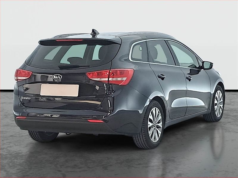 Kia Ceed (2017) 1.6 GDI, Serv.kniha, Navi - fotka 5 z 20