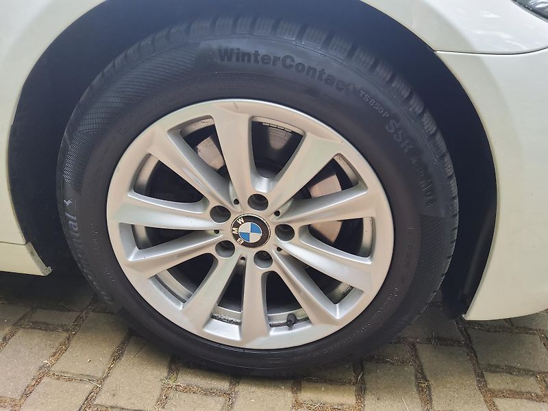 BMW Řada 5 (2016) 520d xDr.  ČR navi nez. topení - fotka 23 z 24