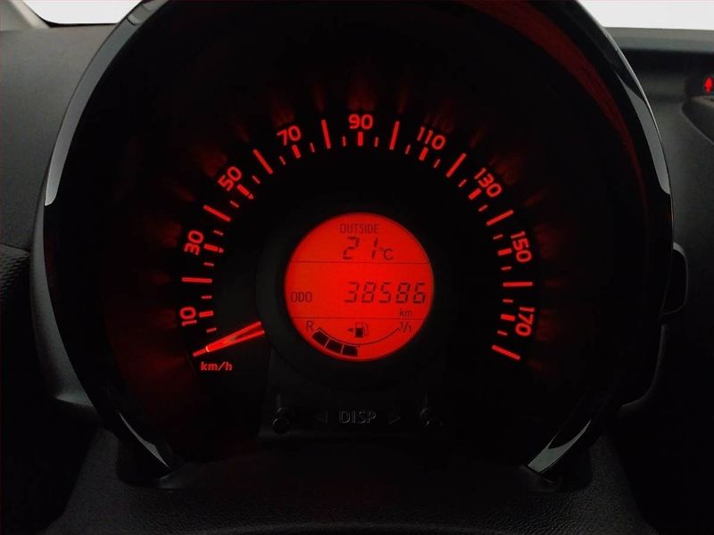 Toyota Aygo (2020) 1.0 VVT-i - fotka 11 z 15