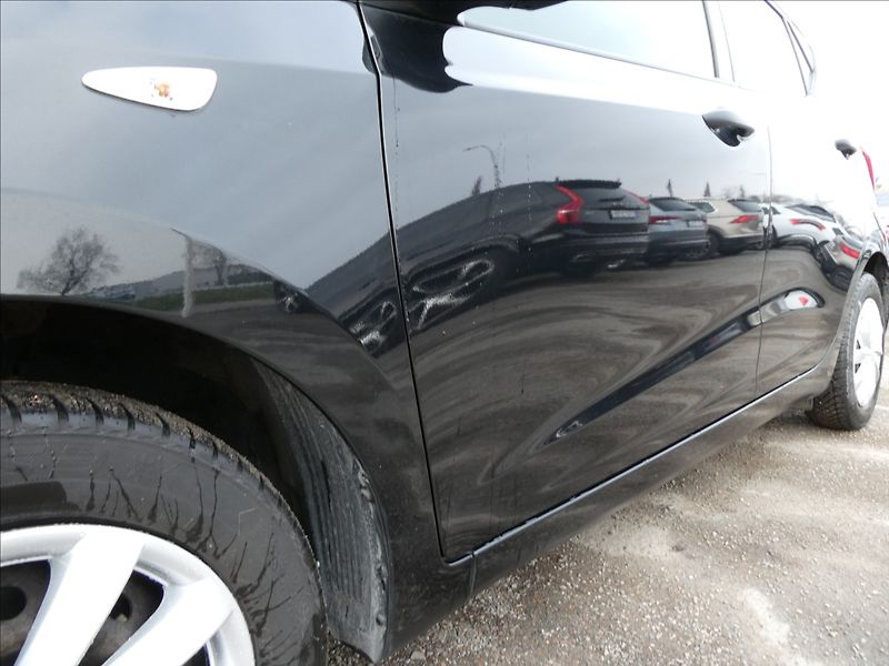 Hyundai i10 1,0 i 1.majitel,serviska,2x ko - fotka 14 z 38