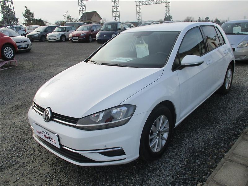 Volkswagen Golf 1,0 TSI,klima,Apple/Android - fotka 3 z 28