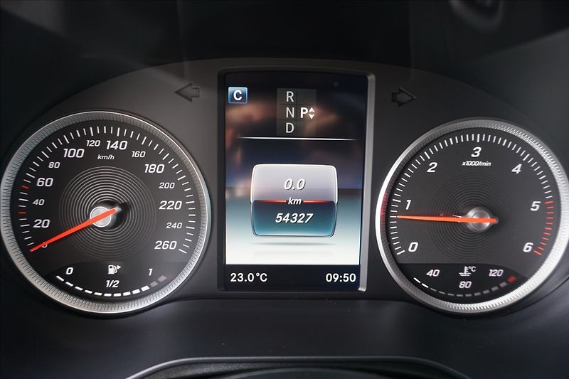 Mercedes-Benz GLC 2,1 250d 4M 1.maj ČR - fotka 8 z 14