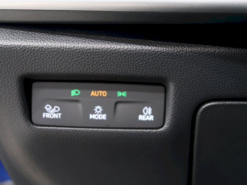 Škoda Superb (2025) SPORTLINE 2.0TDI 142KW 4x4 DSG - fotka 39 z 45
