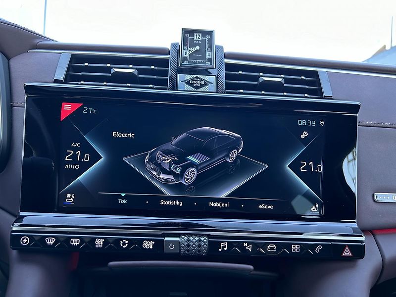 DS Automobiles DS9 (2022) OPERA E-TENSE 225K - fotka 10 z 31