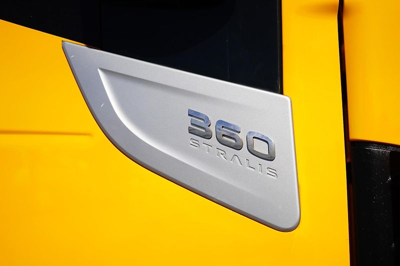 Iveco Stralis (2018) 360 / E 6 / ACC / 6 X 2 / LAWE - fotka 36 z 51