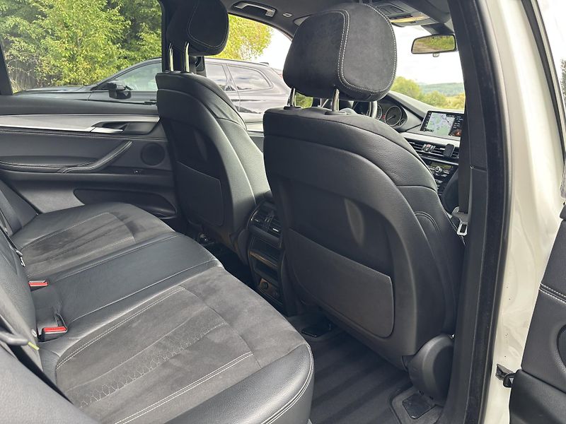 BMW X5 M PAKET X-DRIVE 40D - 230 kW - fotka 25 z 30