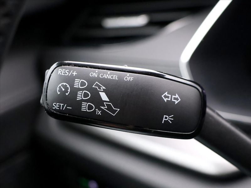Škoda Octavia 2.0 TDI 85kW CZ Ambition 2.maj - fotka 17 z 35
