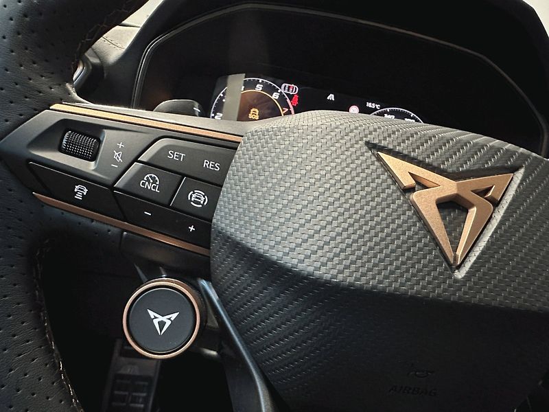 Cupra Leon (2026) SP 2.0 TSI 204k DSG 4WD - fotka 10 z 18