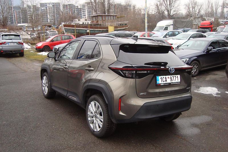 Toyota Yaris Cross (2024) 1.5 Hybrid,ČR,1.Maj.Exetucive - fotka 5 z 83