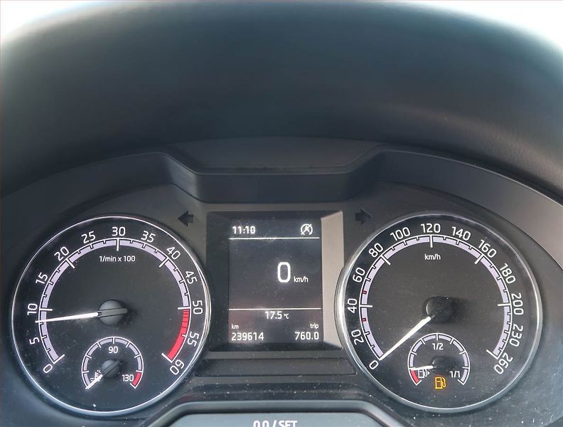 Škoda Octavia (2018) Ambition 1.6 TDI - fotka 11 z 13