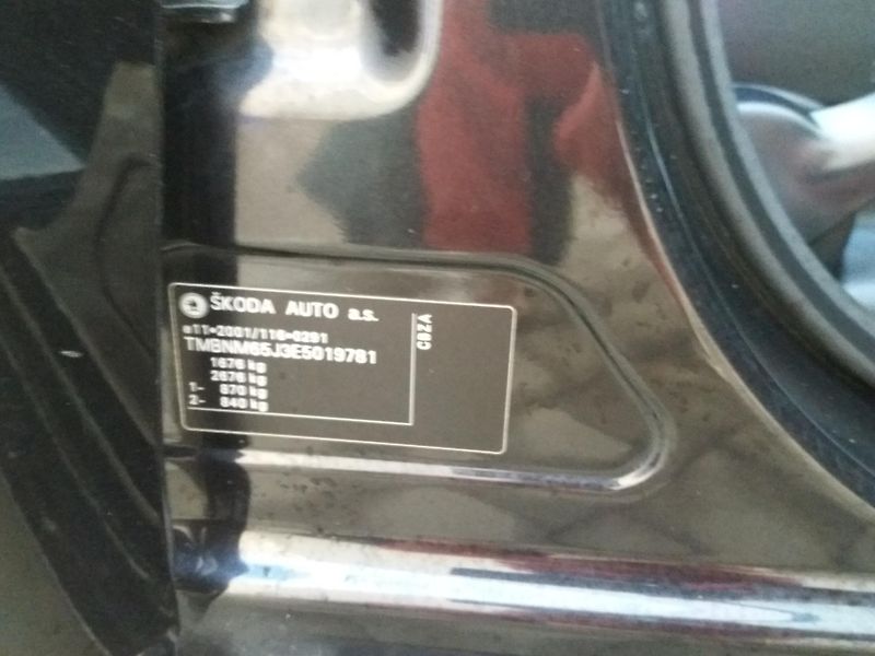 Škoda Roomster 1.2TSi,63kW,ESP,DIG.KLIM,VÝHŘE - fotka 23 z 25