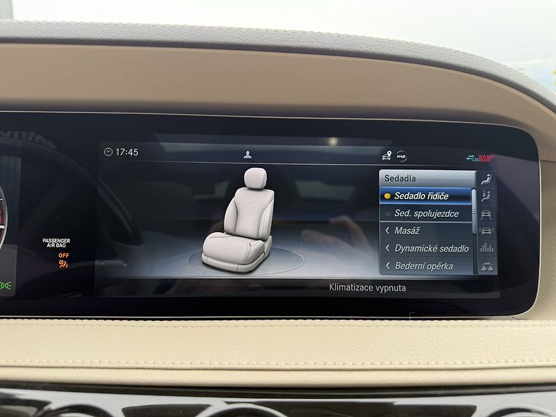 Mercedes-Benz Třídy S (2018) 560 4MATIC LONG - fotka 40 z 55