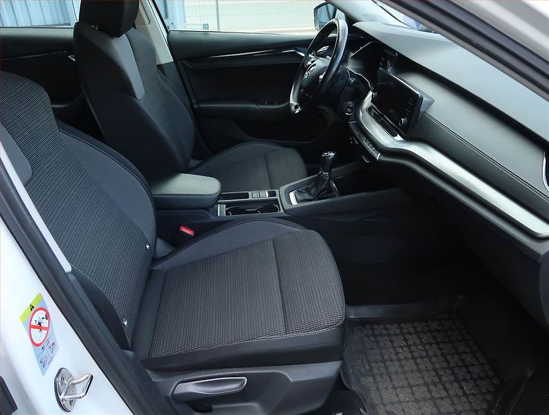 Škoda Octavia (2020) 2.0 TDI, ČR,1.maj, Tempomat - fotka 9 z 16