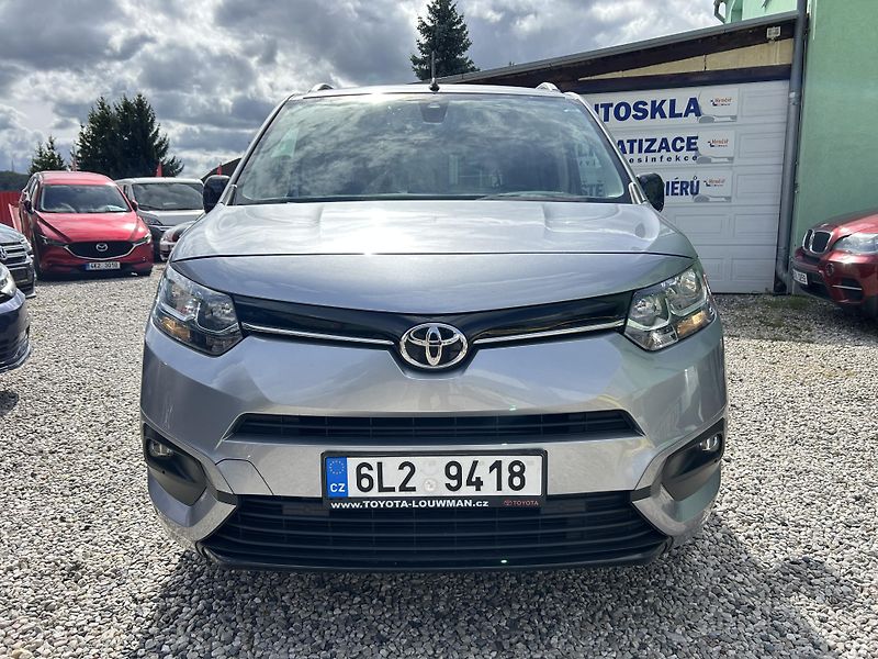 Toyota ProAce City Verso (2022) 1.2i96KW automat - fotka 3 z 26