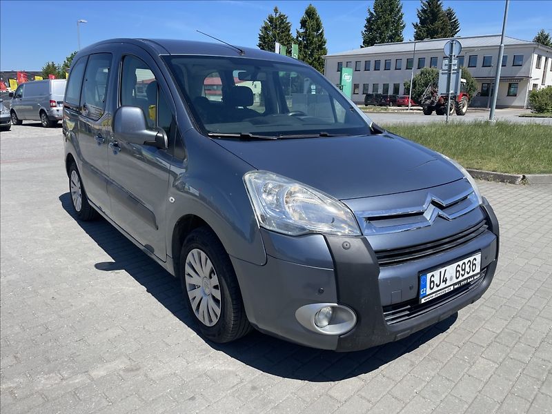 Citroën Berlingo 1,6 HDi 68kw Klima ESP Tažné - fotka 6 z 31