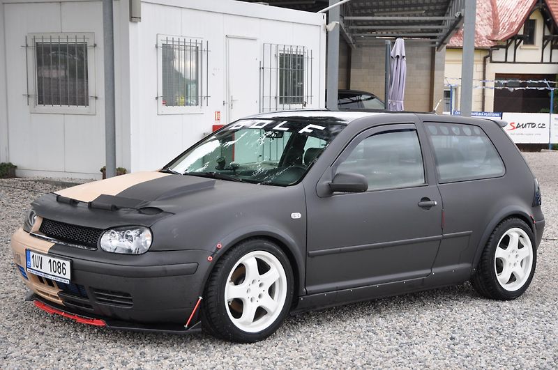 Volkswagen Golf IV 1.9TDi 66kW 3dv. - fotka 1 z 12