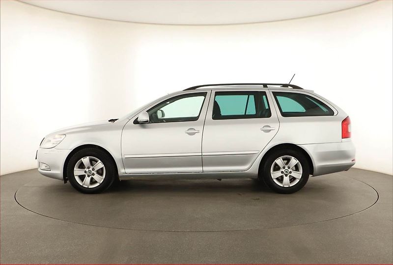 Škoda Octavia (2012) 2.0 TDI, Tažné, jezdí dobře - fotka 3 z 14