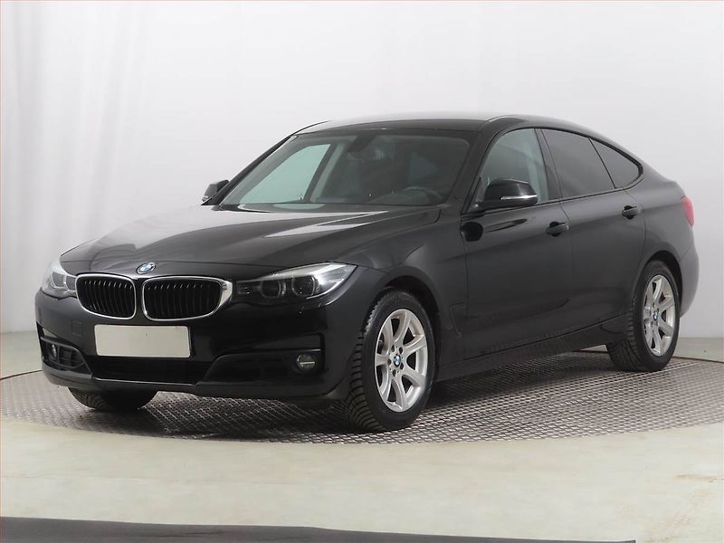 BMW Řada 3 (2019) 318d GT, Serv.kniha, Navi - fotka 2 z 22