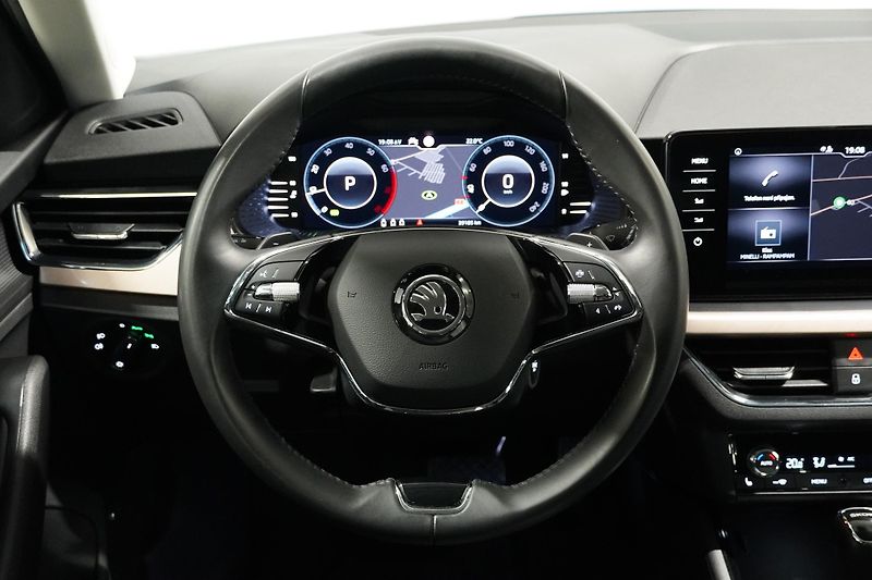 Škoda Scala 1.5TSI,DSG,ČR,STYLE,125 LET - fotka 18 z 31
