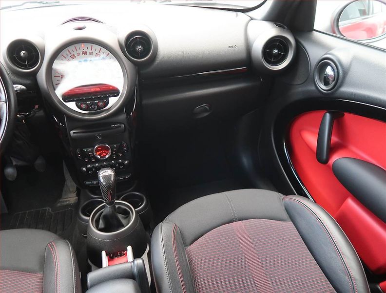 Mini Countryman (2011) Cooper D ALL4, 4X4, Xenony - fotka 8 z 13