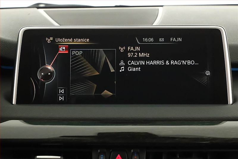BMW X5 (2015) xDrive30d - fotka 13 z 21