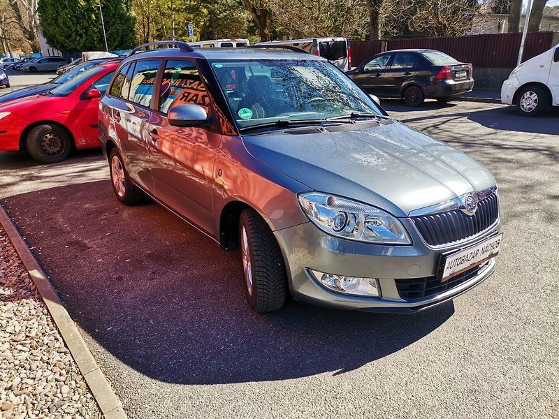 Škoda Fabia (2013) 1.2TSi 63kw FRESH PDC AC Temp. - fotka 6 z 26