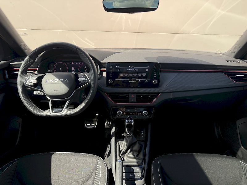 Škoda Kamiq (2025) 1.0 TSI 85 kW DSG Monte Carlo - fotka 5 z 25