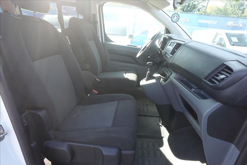 Citroën Jumpy 2,0 HDI  8 MÍST L3H1 KLIMA - fotka 19 z 37