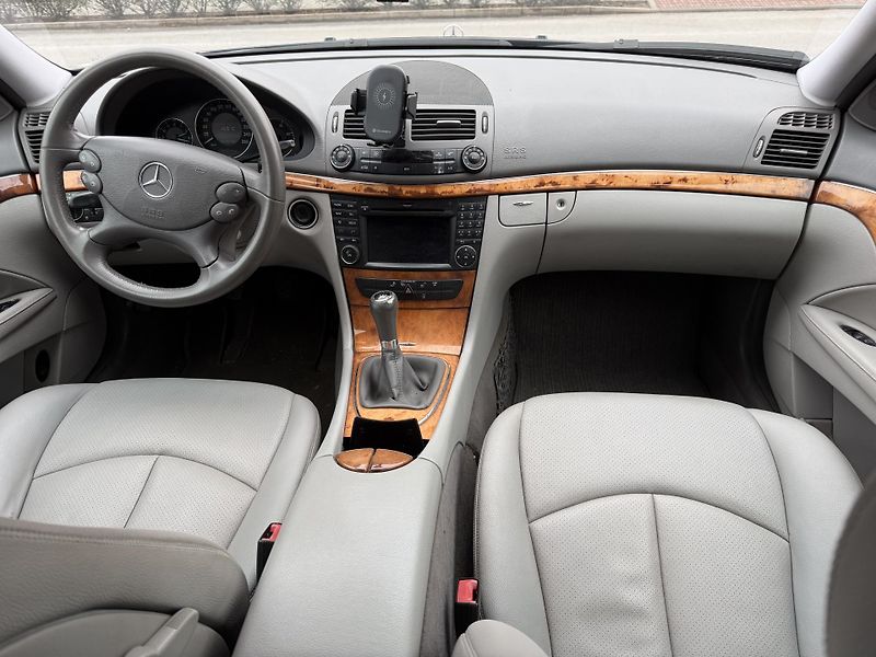 Mercedes-Benz Třídy E E 280 CDI - fotka 11 z 13
